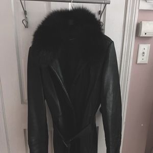 Jones New York - Black Leather (Long) heavy lined coat with fur collar & belt.